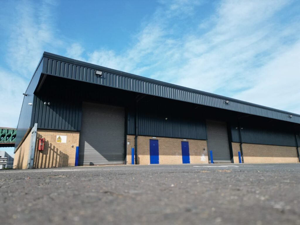 Replacing cladding industrial units